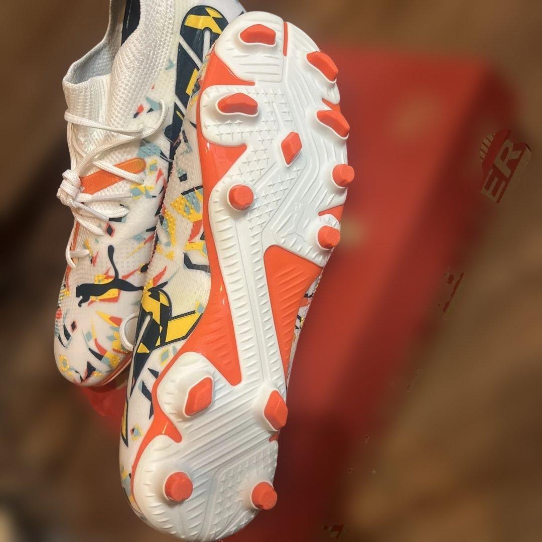 未使用　プーマ　フューチャー 7 アルティメット FG AG 23.5cm