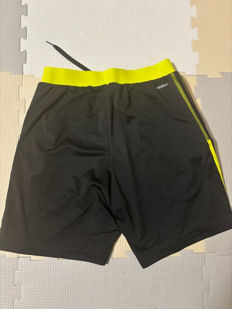 美品 アディダス リーズユナイテッド 上下＋ショーツ 3点セット 海外Mサイズ