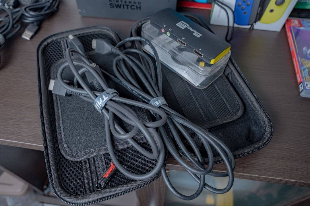 Nintendo Switch 本体 + その他ソフト等周辺機器【完備品・美品】