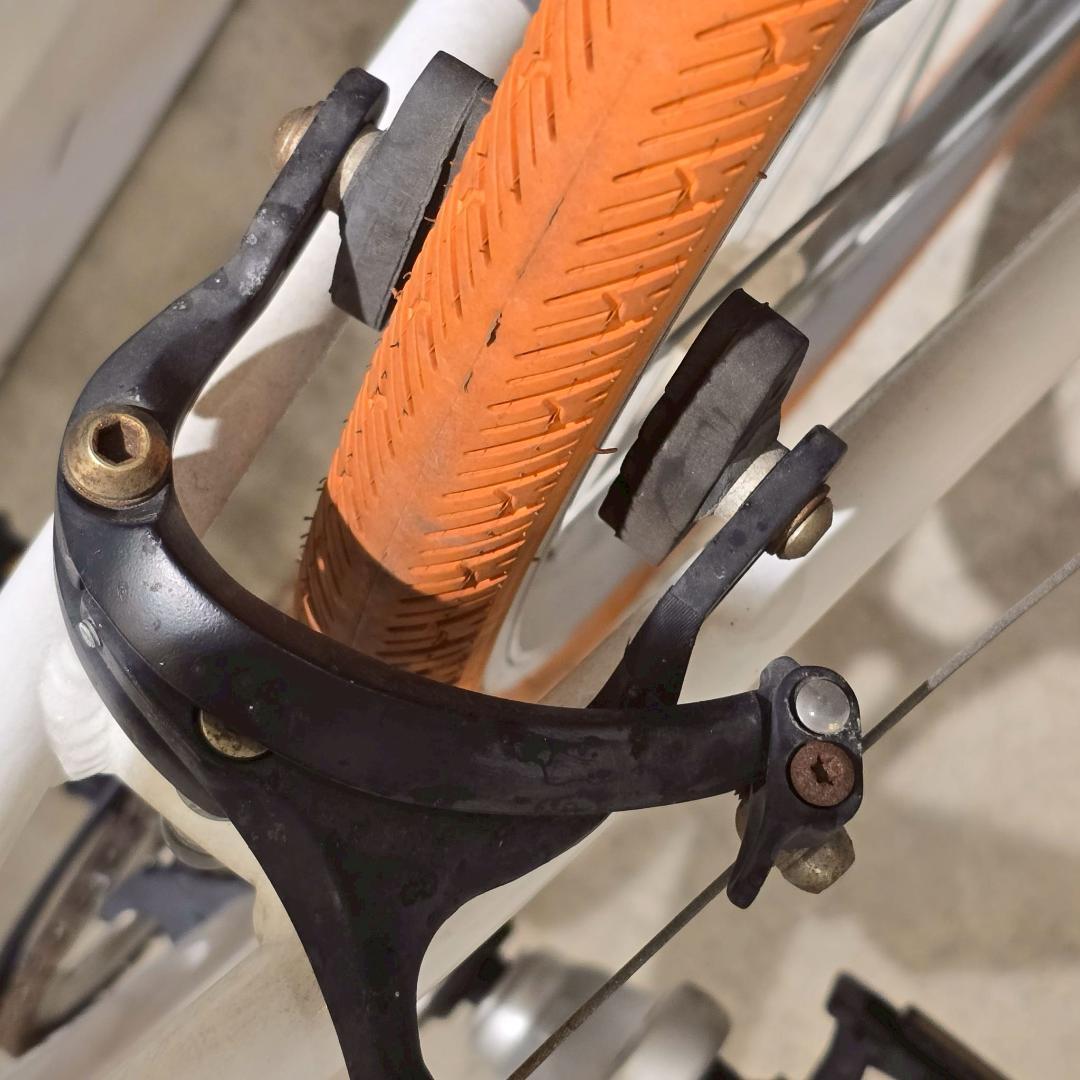 【引取限定】 GRAPHIS グラフィス GR-001G クロスバイク ホワイト