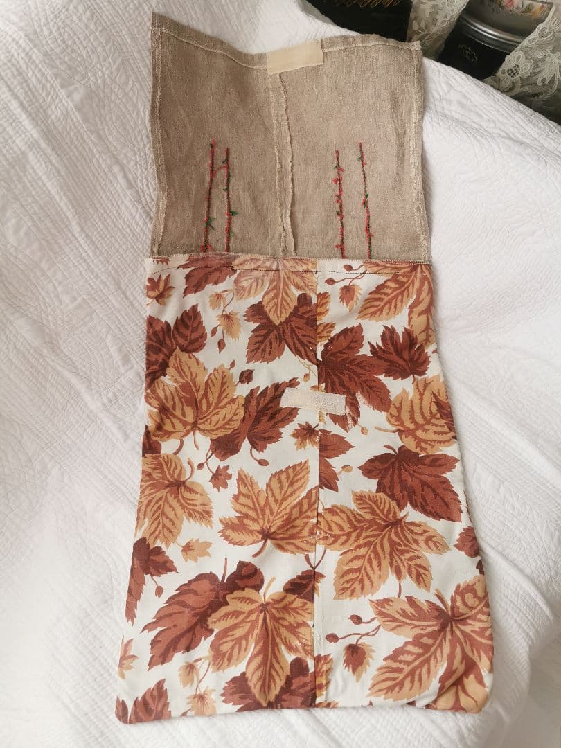 アンティーク フレンチファブリック＆リネン色糸刺繍 衣装ケース クッションカバー