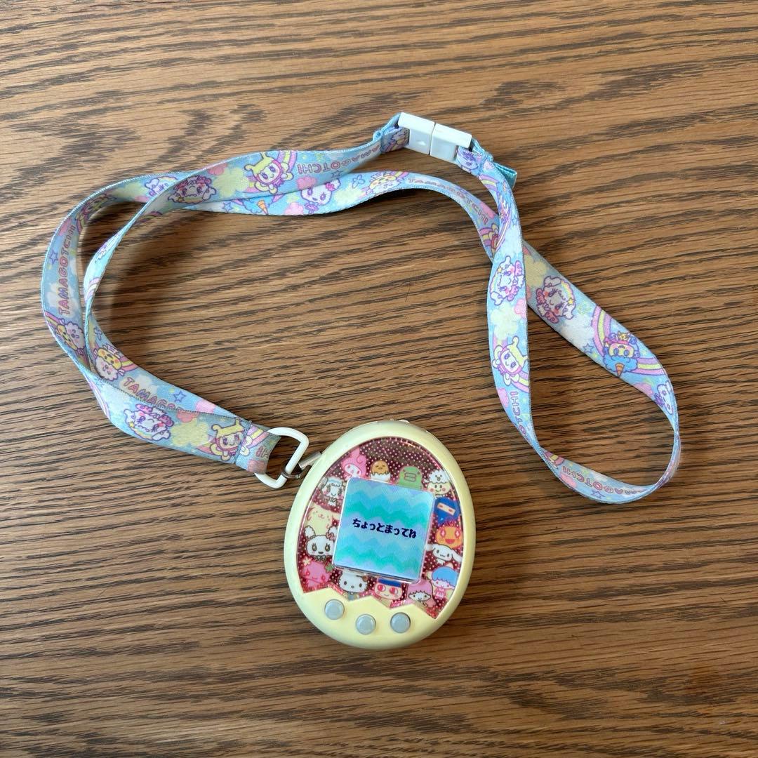 たまごっち×サンリオキャラクターズ　たまごっちみくす　バンダイ