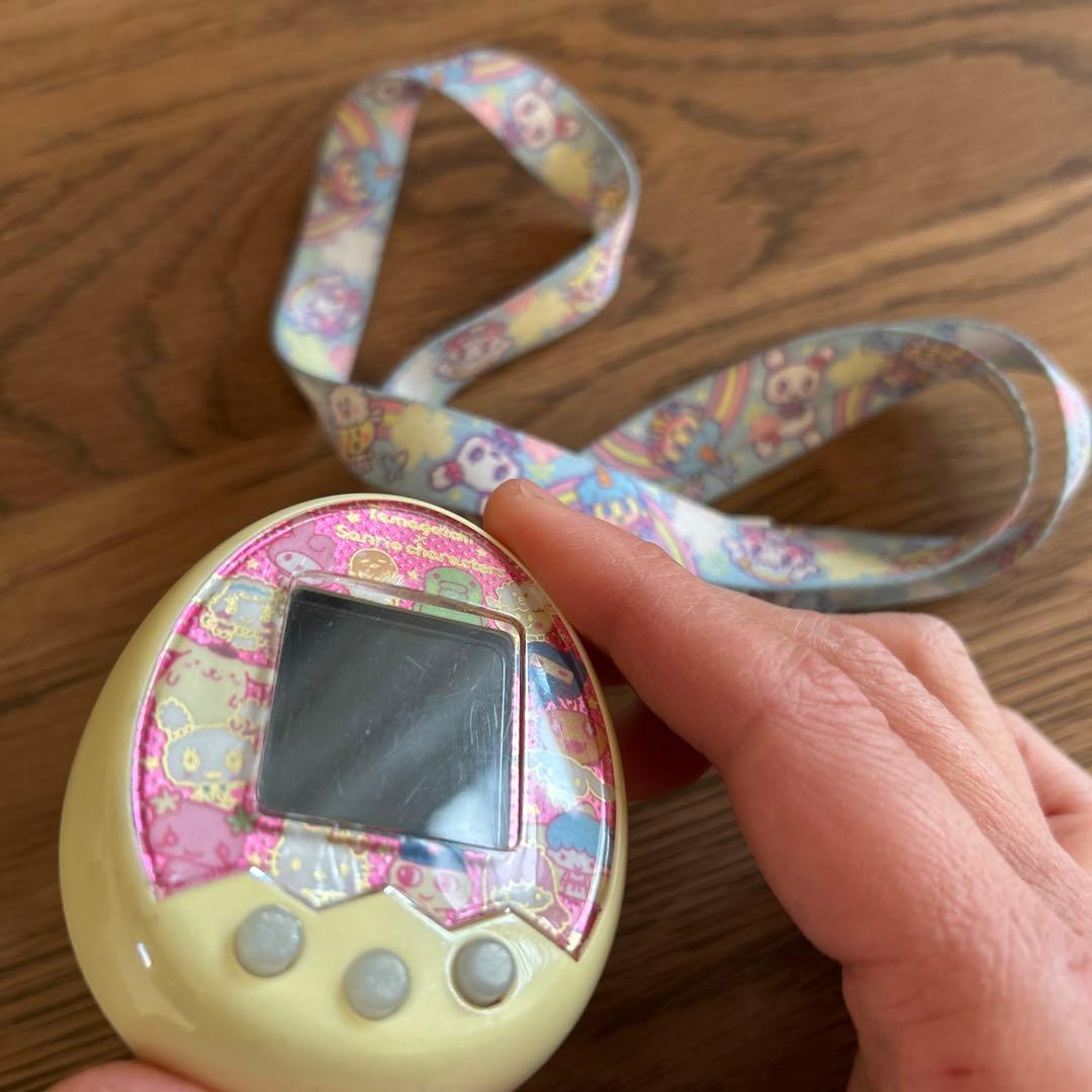 たまごっち×サンリオキャラクターズ　たまごっちみくす　バンダイ