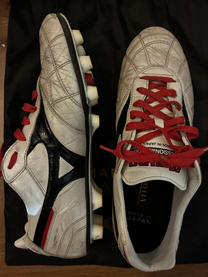 ミズノモレリア2ジャパンクロスステッチ27センチ