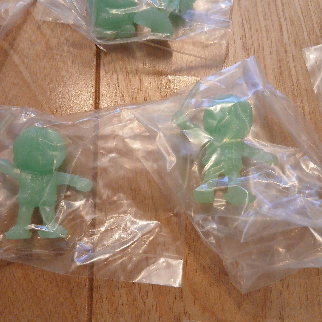 メ*子様 ゲゲゲの鬼太郎 ミニフィギュア 蛍光消しゴム