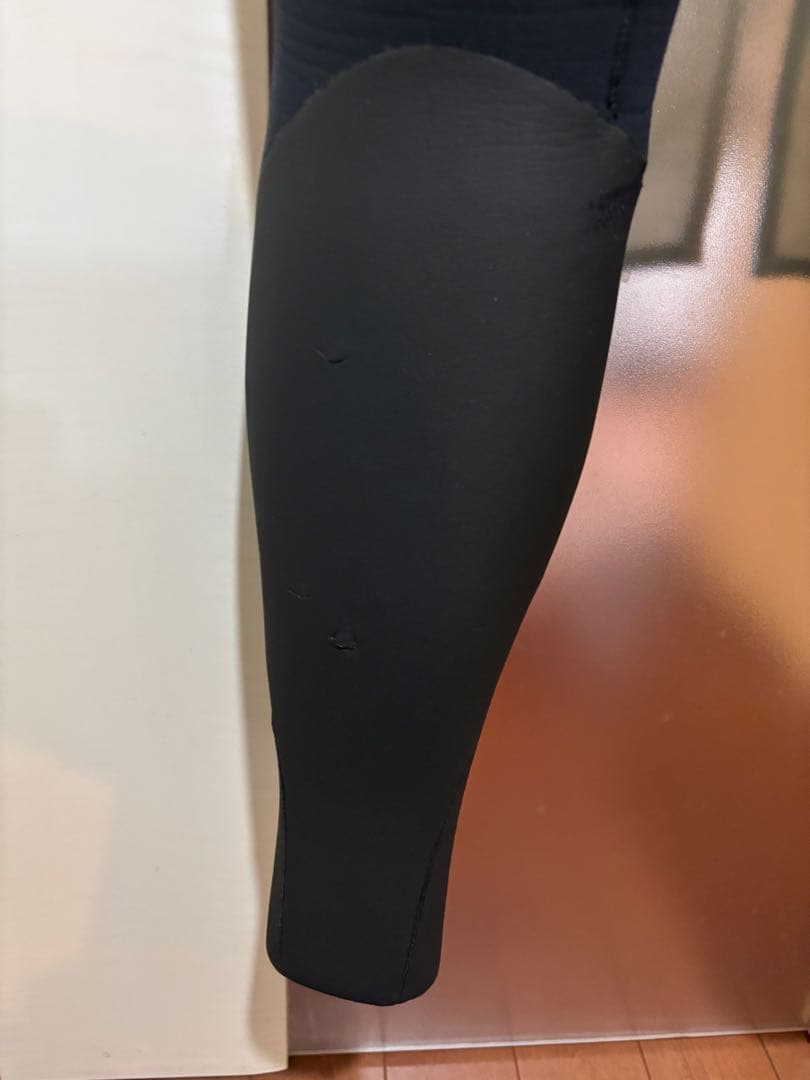 使用少なめ！　Hurley　セミドライ　チェストジップ　XLサイズ相当　日本製