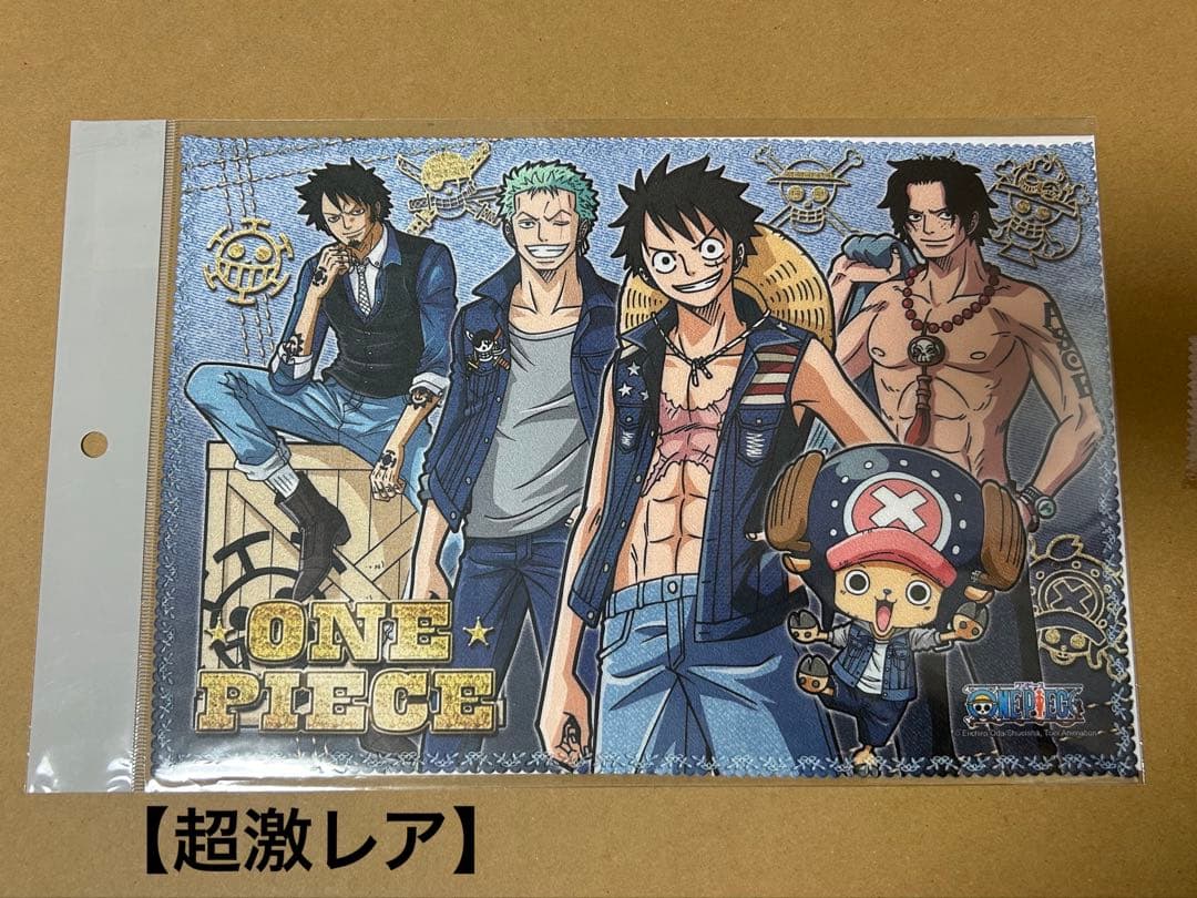 【超レア品】ワンピース ユニバーサルパッド 中国 台湾限定