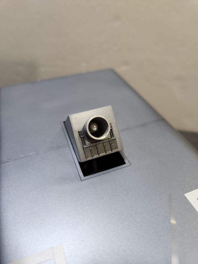 100点満点謎の円盤UFO 有名モデラー渾身の逸品 ハイテク戦車シャドーモービル