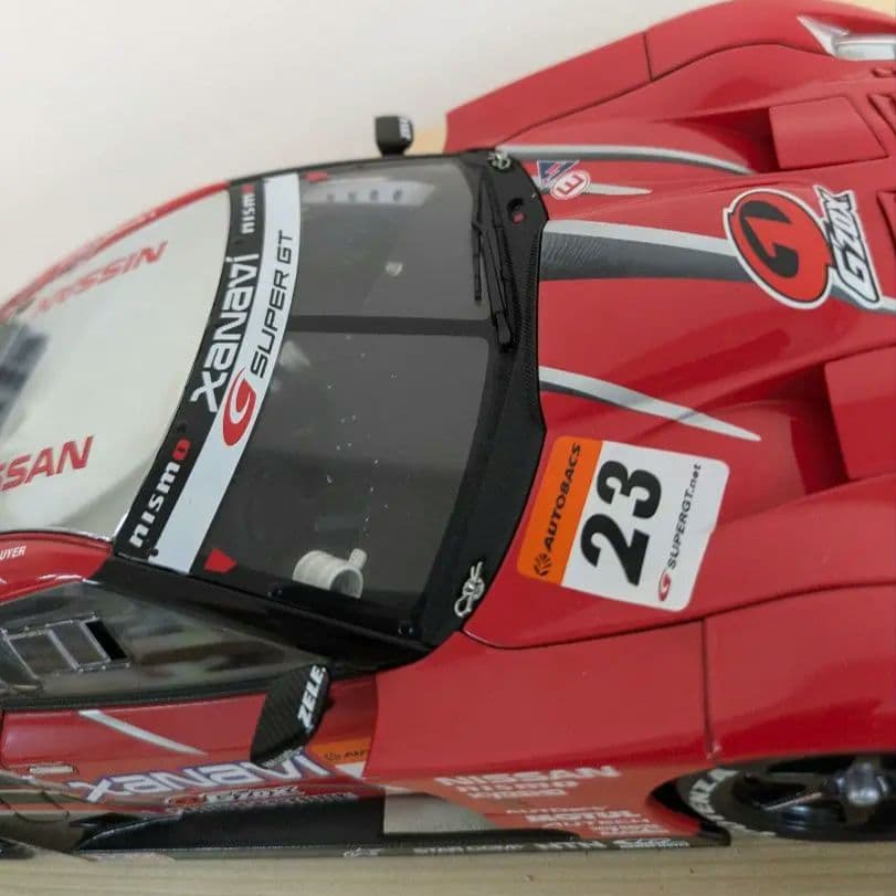 オートアート 1/18 R35 GT-R ミニカー