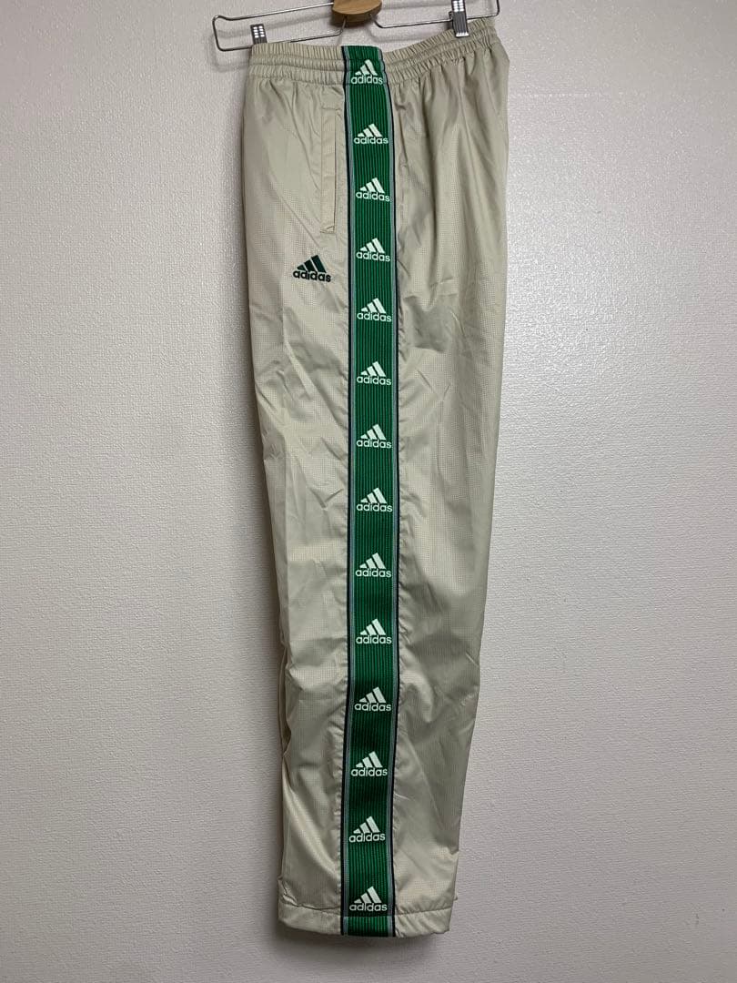 アディダス　ＬＬ　ウインドブレーカー　上下　セットアップ　ベージュ　サイドロゴ