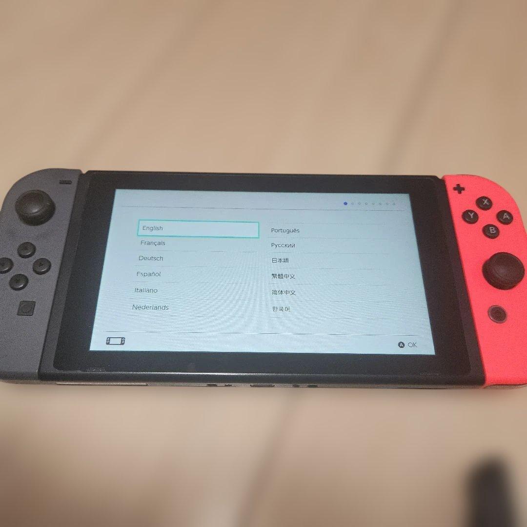 Nintendo Switch 本体 赤/黒 Joy-Con 充電器 付き