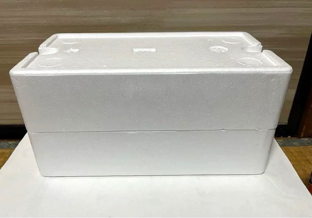 SAMURAI 1/18 TOYOTA ランドクルーザーAX G セレクション