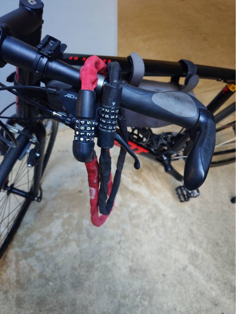 ジャイアントエスケープRX3 クロスバイク　2022年モデル