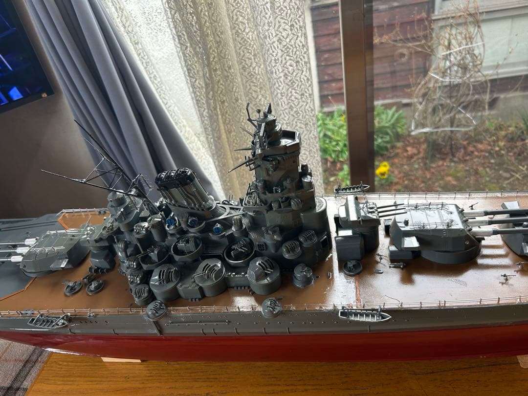 超大型戦艦大和1350mmテーブルからはみ出ます。精密製作完成品、送料込み販売