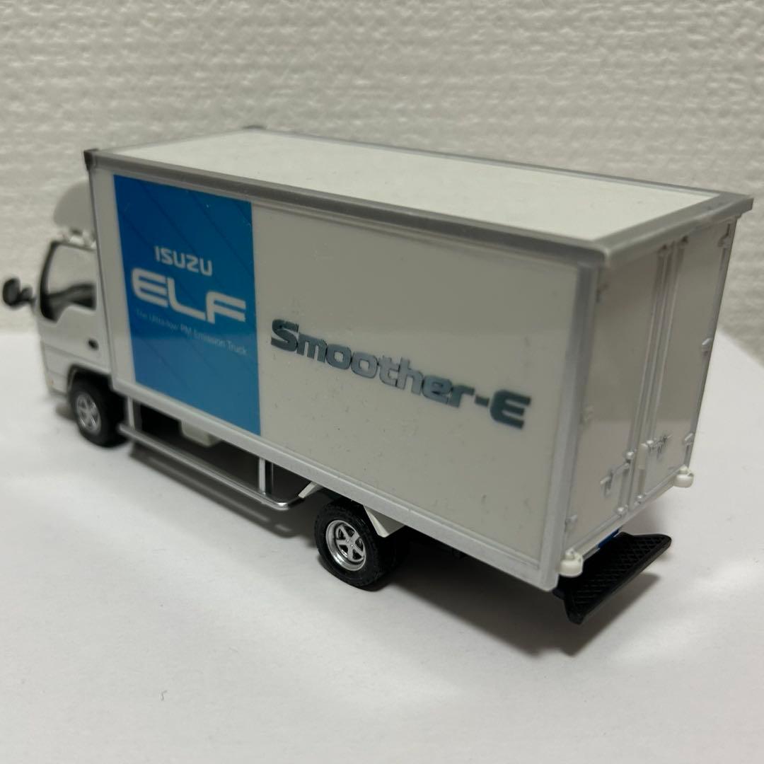 いすゞエルフ1/43スケールモデル2台セット