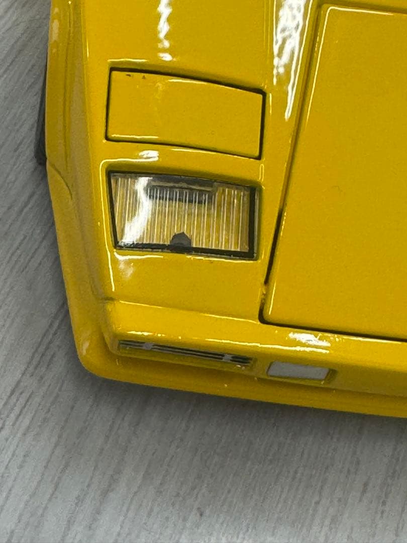 ランボルギーニ イエロー 1/24