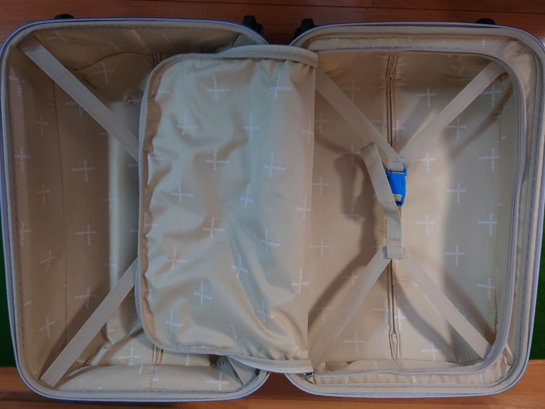 イノベーター　スーツケース　機内持ち込みサイズ