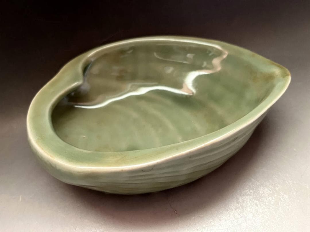 菓子器■古い青磁 鮑型 菓子鉢 飾り鉢 あわび 貝型 時代物 骨董品■