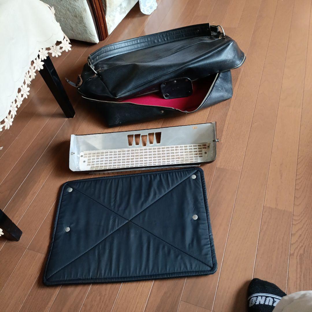 アコーディオン