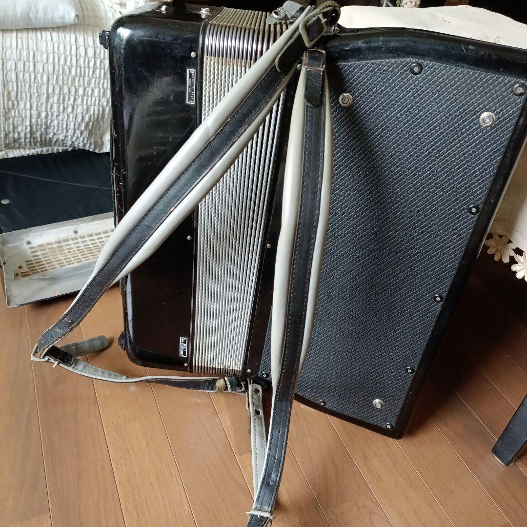 アコーディオン