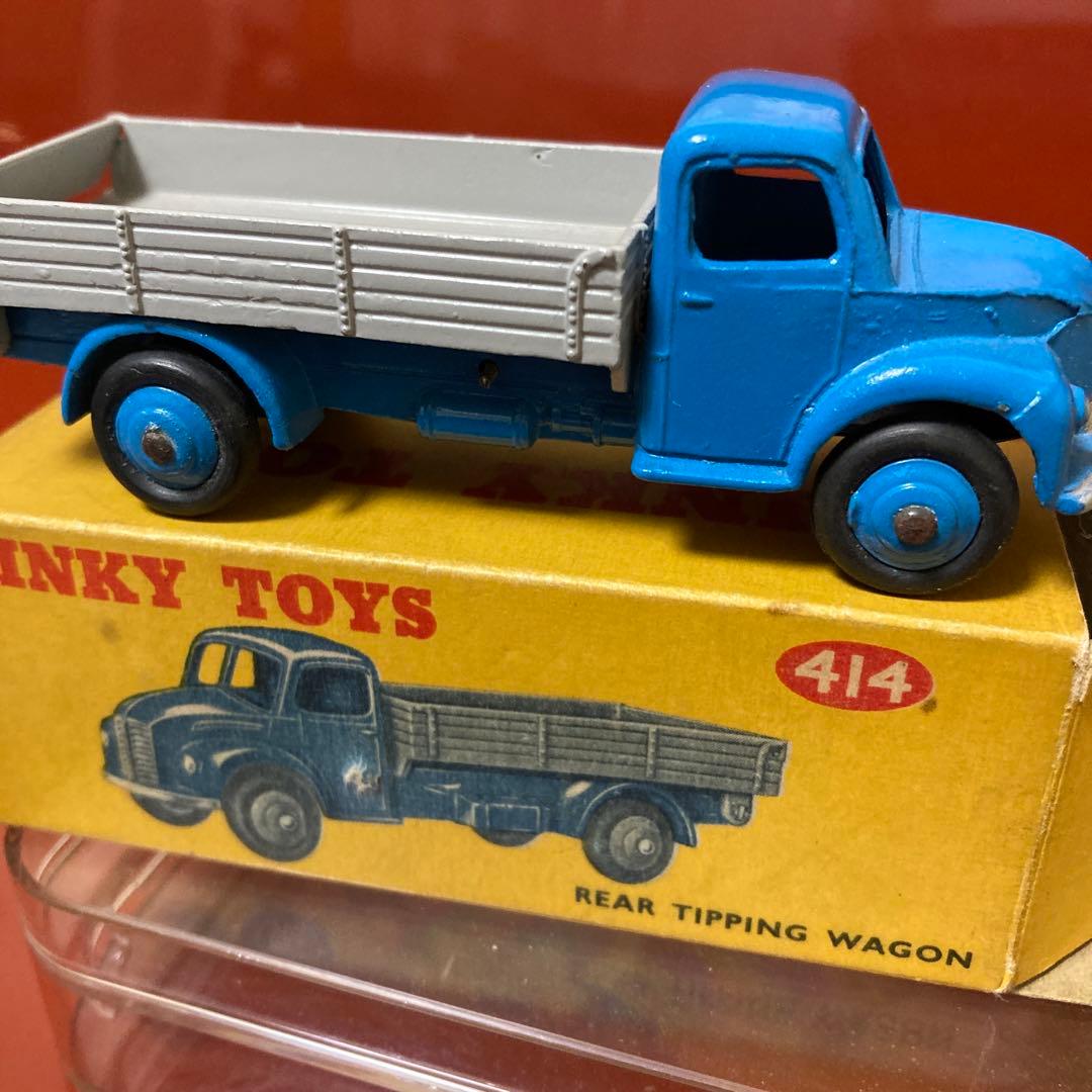 Dinky Toys 414 青いリアティッピングワゴン