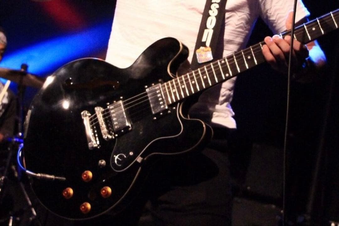 る*み様 Epiphone ES-335 ブラック