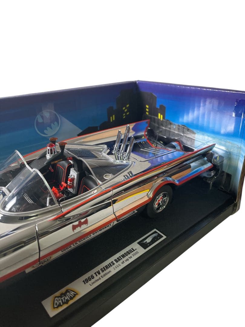 限定3000台　MATTEL 1/18 エリート バットモービル シルバーメッキ