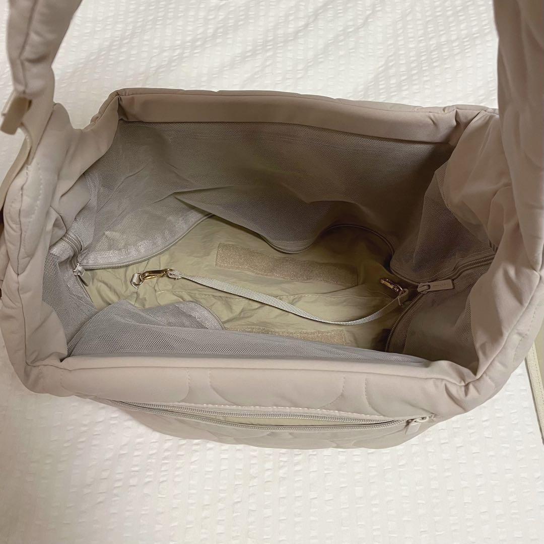 (AYANO)moncheri キルティングコンパクトスリングバッグ