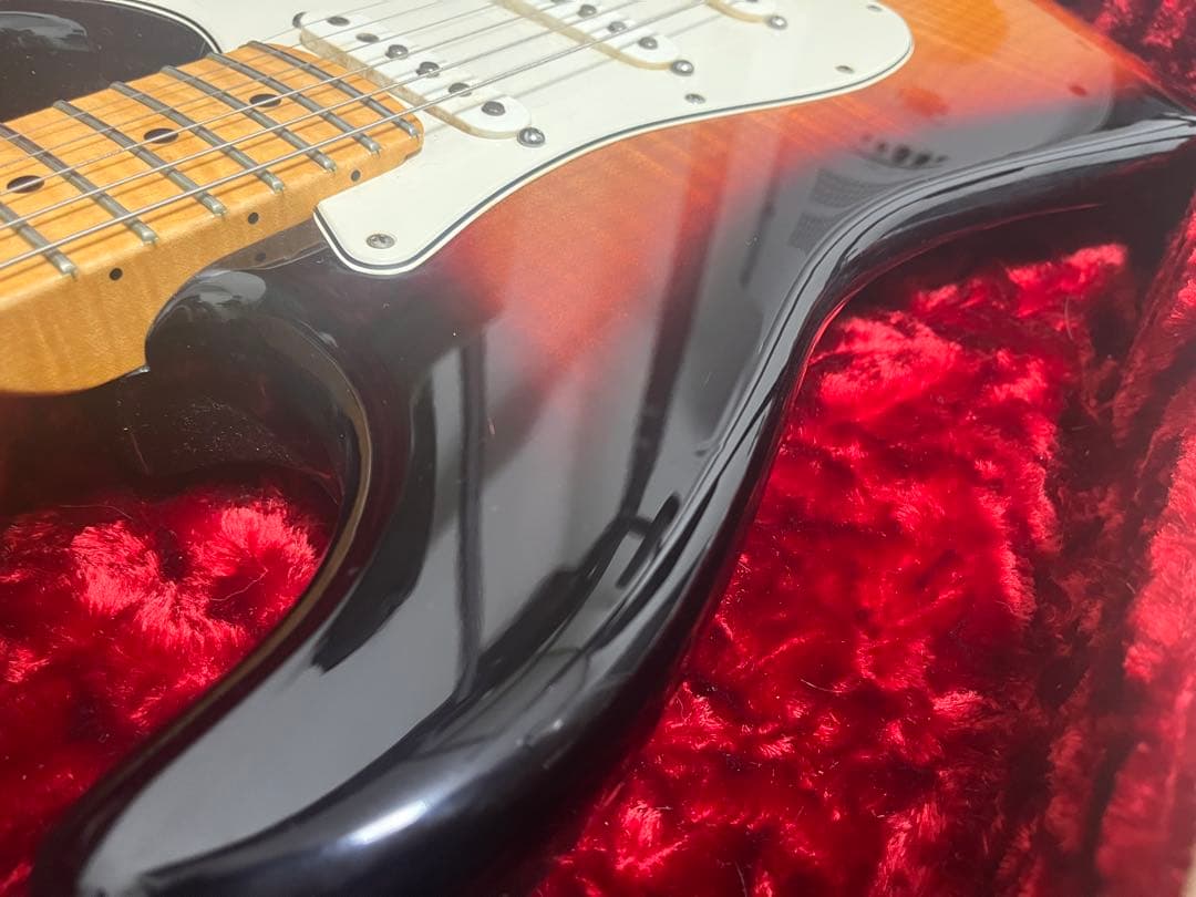FENDER USA CustomShop Custom Deluxeストラト