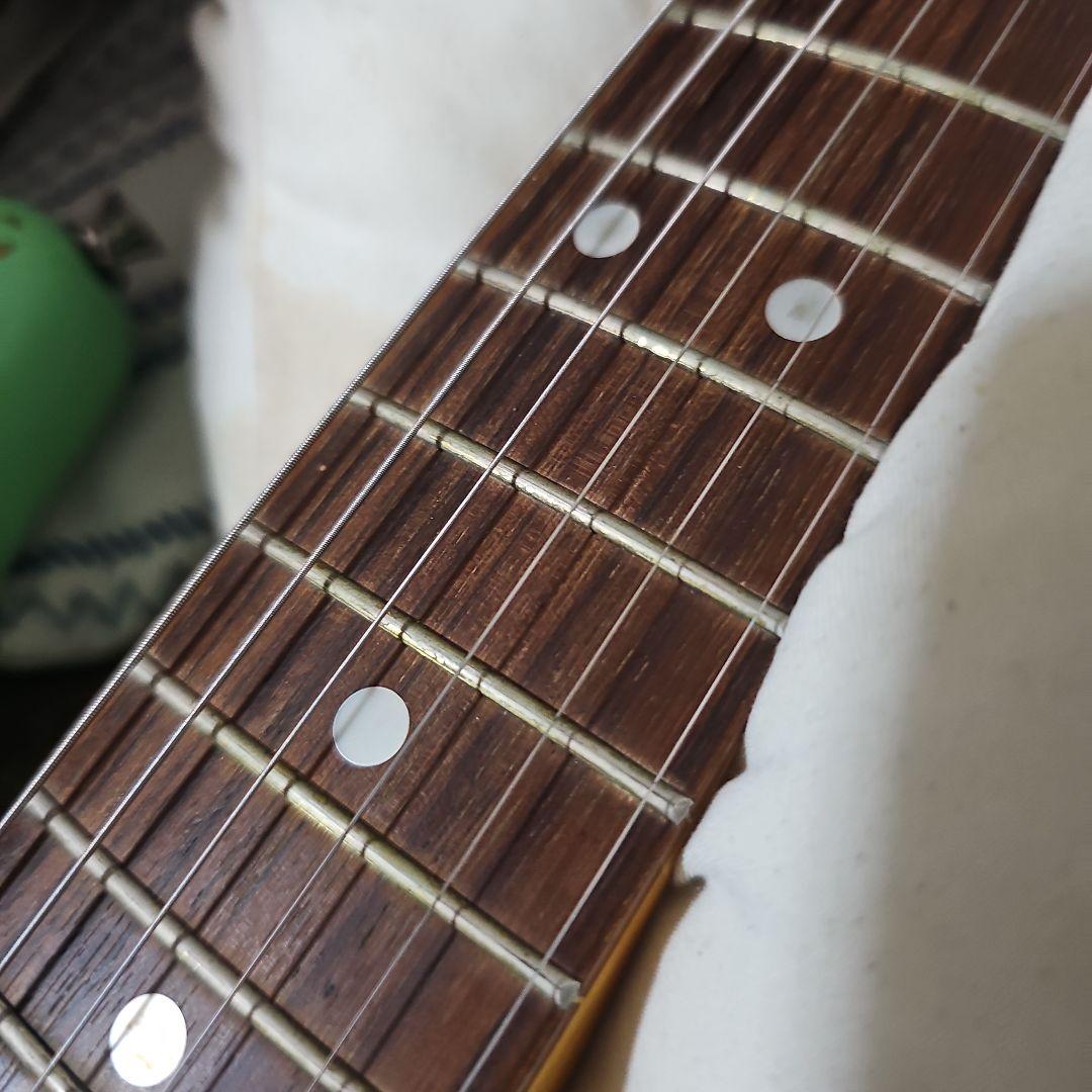 ストラトタイプ　ハードレリック仕様　コンポーネントギター