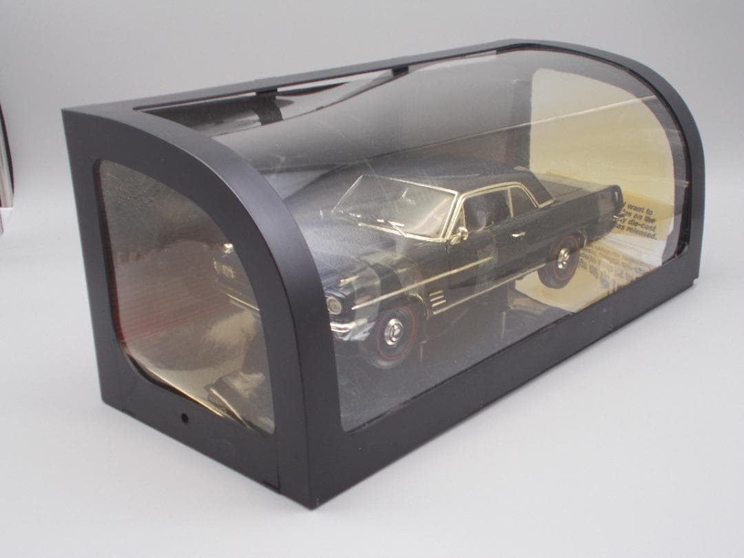 自動車 1963 Pontiac Lemans Coupe 1/18