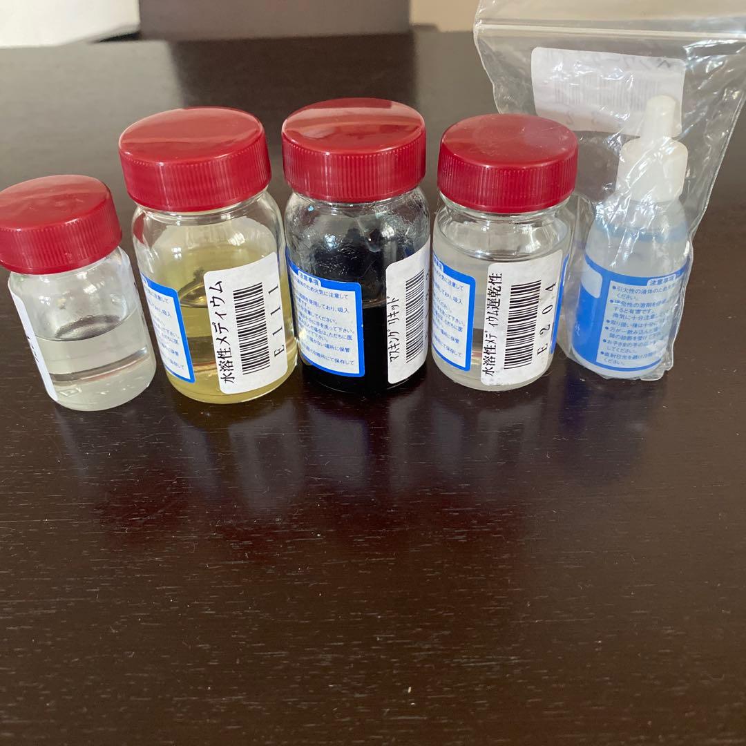 チャーミー❗️ポーセラーツ ヴォーグ社　上絵の具用セットなど