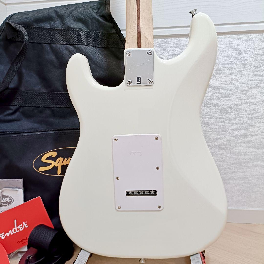 【美品】Squier ストラトキャスター HSS エレキギター本体 ホワイト
