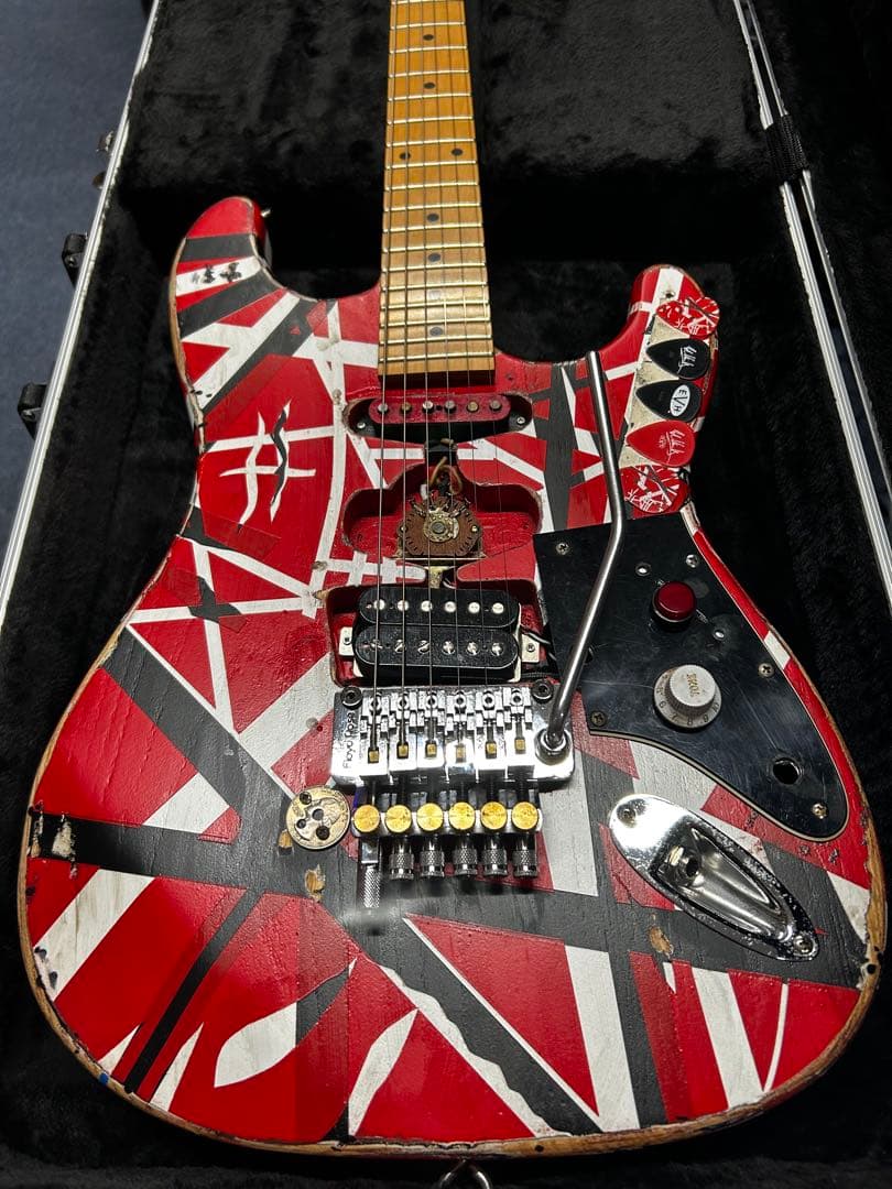 JUMP mv仕様！ペイサーヘッドフランキー!EVH p.u/floydrose