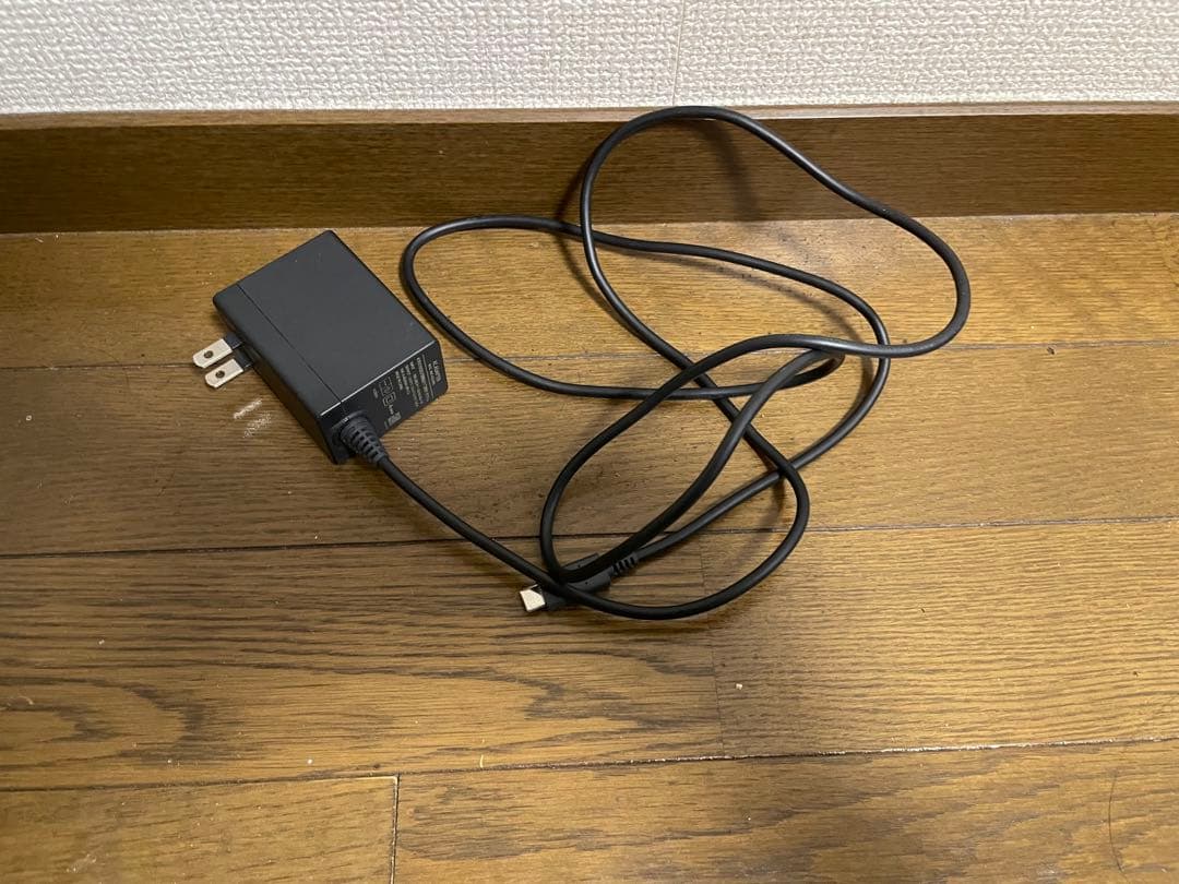 Nintendo Switch 本体 初期化済み　付属品・ジョイコン付　即発送