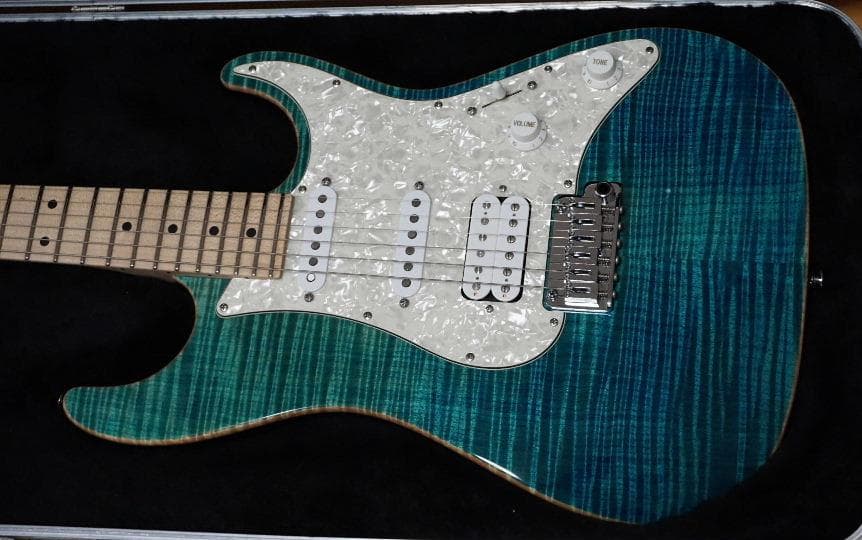 ギター Suhr Standard Pro Bahama Blue