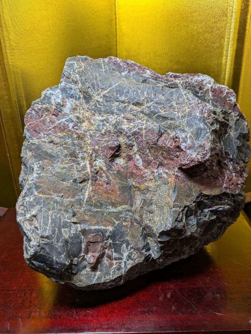 原石 6.8kg ？？？ 濡らし無し 希少 レア品