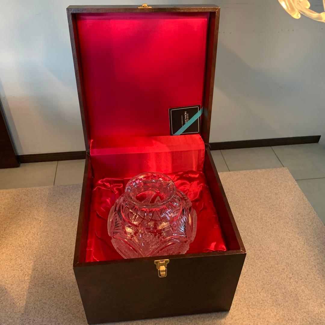 クリスタルガラス 花瓶 壺　高さ約27cm カットガラス装飾