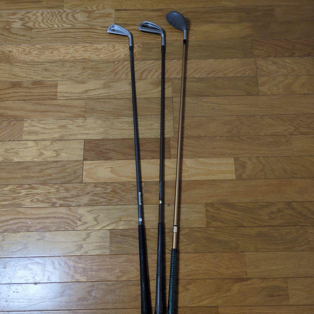 初心者用クラブとボール付き　プーさんキャディーバック