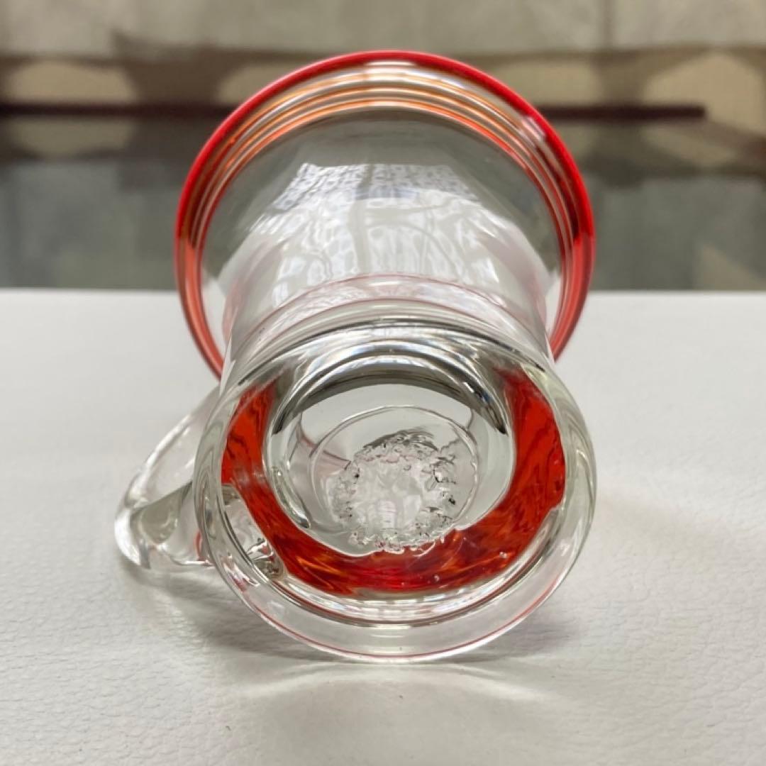 古いグラス カップ ウランガラス ⁇ 赤縁 持ち手付き 手作り 硝子 レトロ