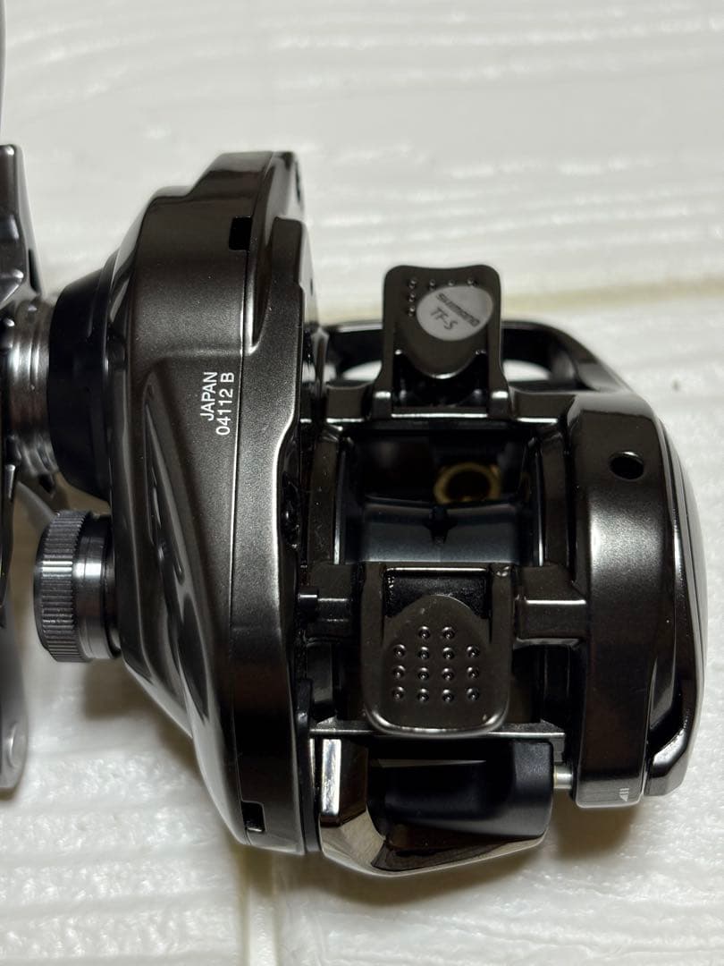 美品　シマノ　20メタニウム　6.2 右ハンドル　箱有り