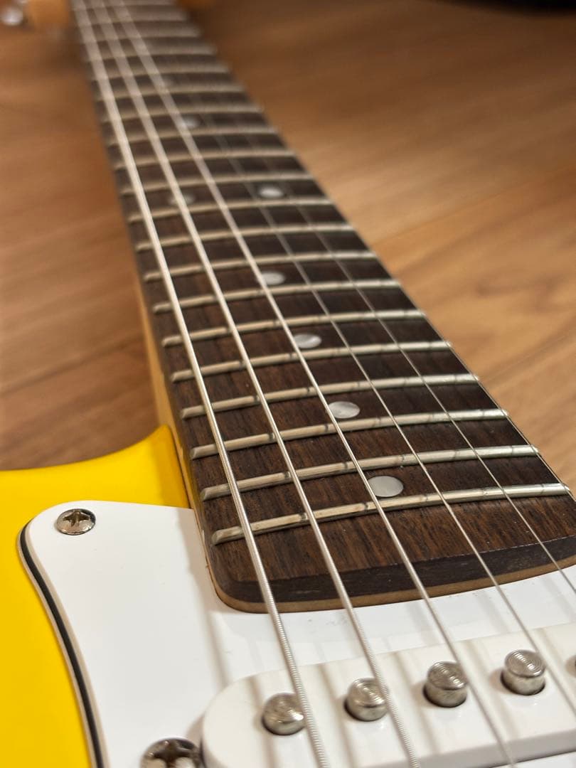 【ｓ.ｏ.2 】Squier FSR Affinity Strat