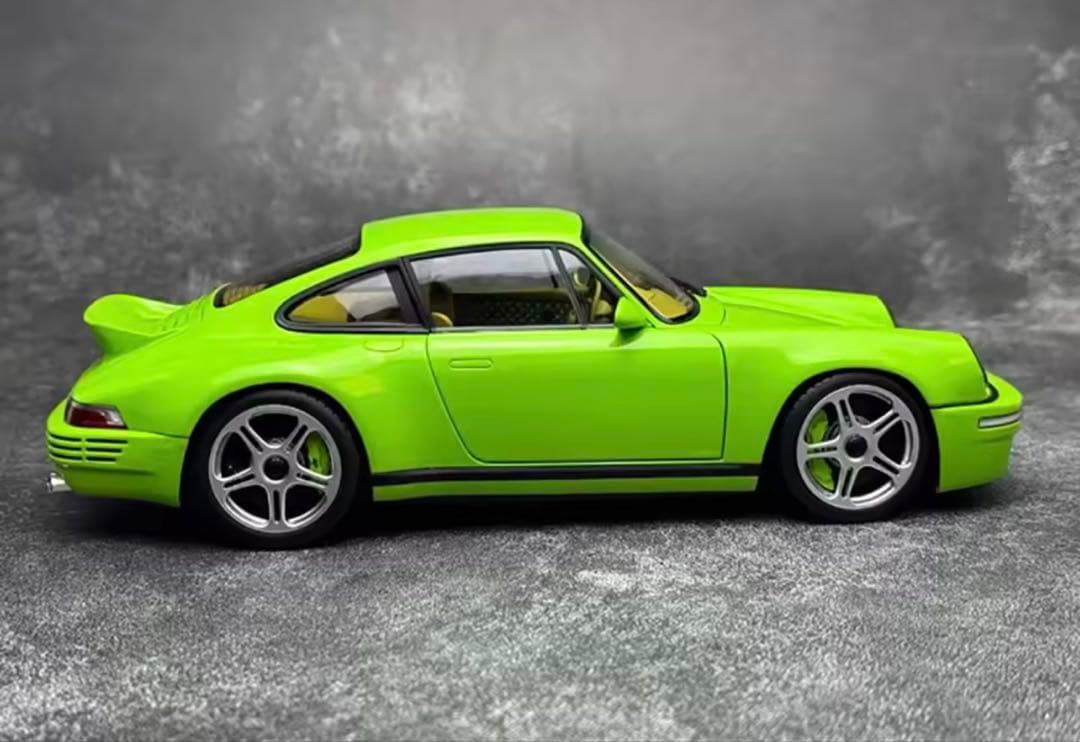 ポルシェ911風1\18スケールモデルミニカー ライムグリーン