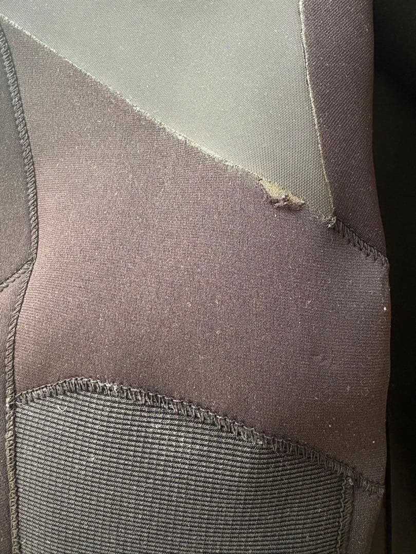 O'NEILL セミドライ バックジップ 5×3 mm MSサイズ