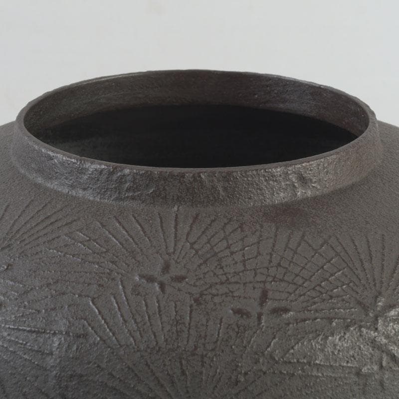 茶道具　釜師　菊池政光作　松文　阿弥陀釜　共箱　V　9904A