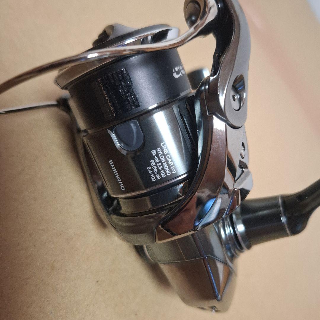 シマノ　２２　ステラ　1000SSPG　　STELLA　定価100540円　新品