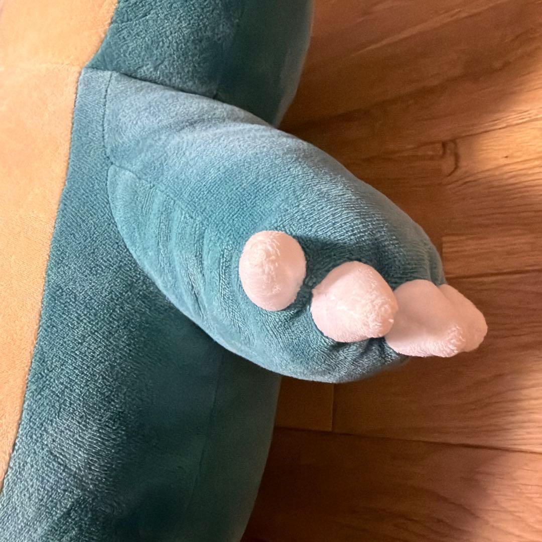 ポケモンセンターオリジナル　カビゴン　ぬいぐるみ