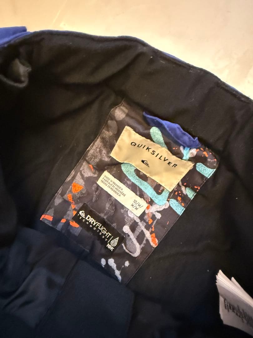 Quiksilver スノーボードウェア 上下セット　10／M