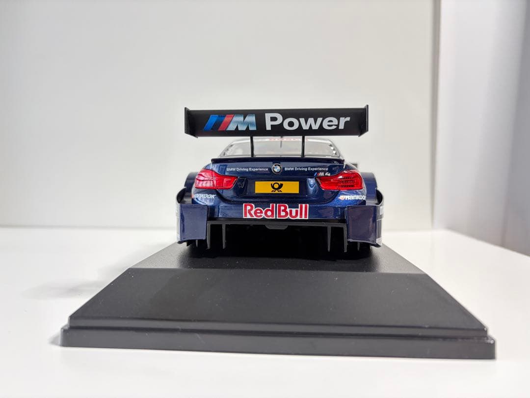 希少【極美品】 M4 DTM 2016 1/18 レッドブル仕様