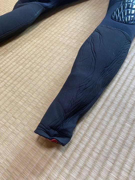 【値下げしました！】Santa Cruz セミドライウェットスーツ